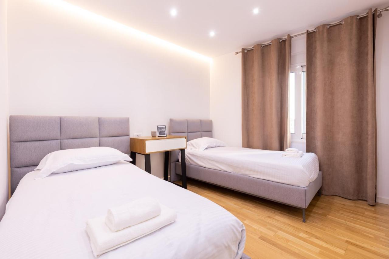 Exclusive 2 Bedrooms Apartment Тирана Экстерьер фото