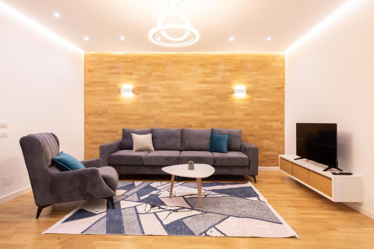 Exclusive 2 Bedrooms Apartment Тирана Экстерьер фото