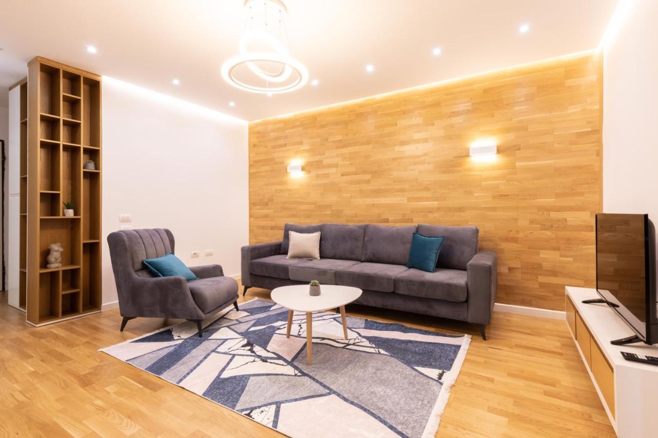Exclusive 2 Bedrooms Apartment Тирана Экстерьер фото