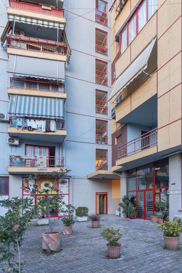 Exclusive 2 Bedrooms Apartment Тирана Экстерьер фото