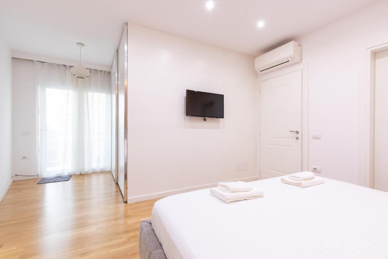 Exclusive 2 Bedrooms Apartment Тирана Экстерьер фото